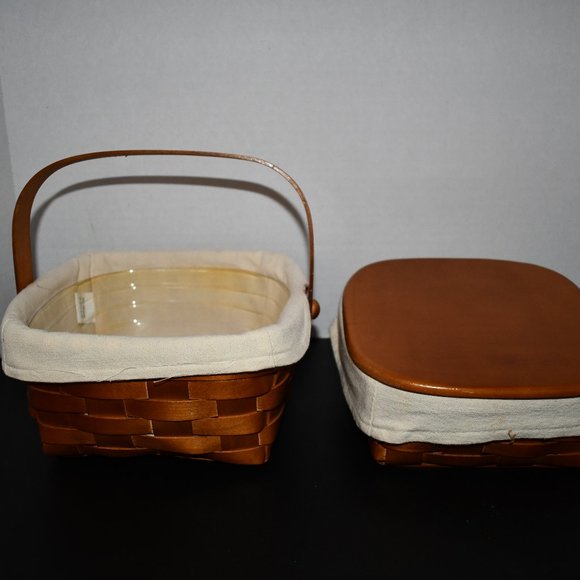 Heritage Mint, Ltd. Canadian Maple Baskets – Set of 2 Baskets Great Condition - Picture 1 of 7
